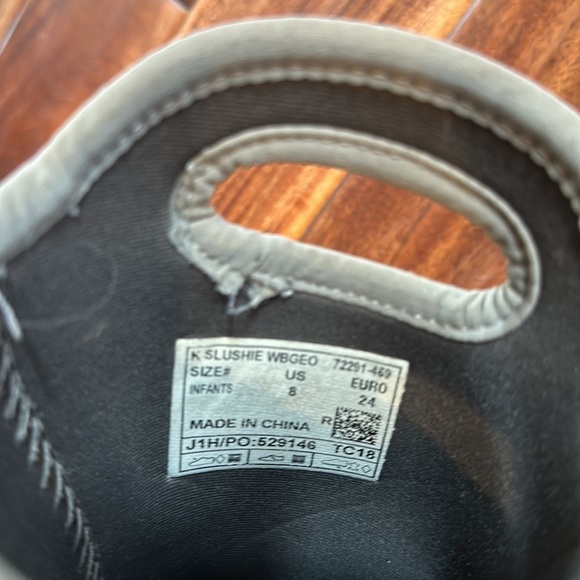 BOGS Slushie Web Geo - Kid size 8 - Picture 7 of 8
